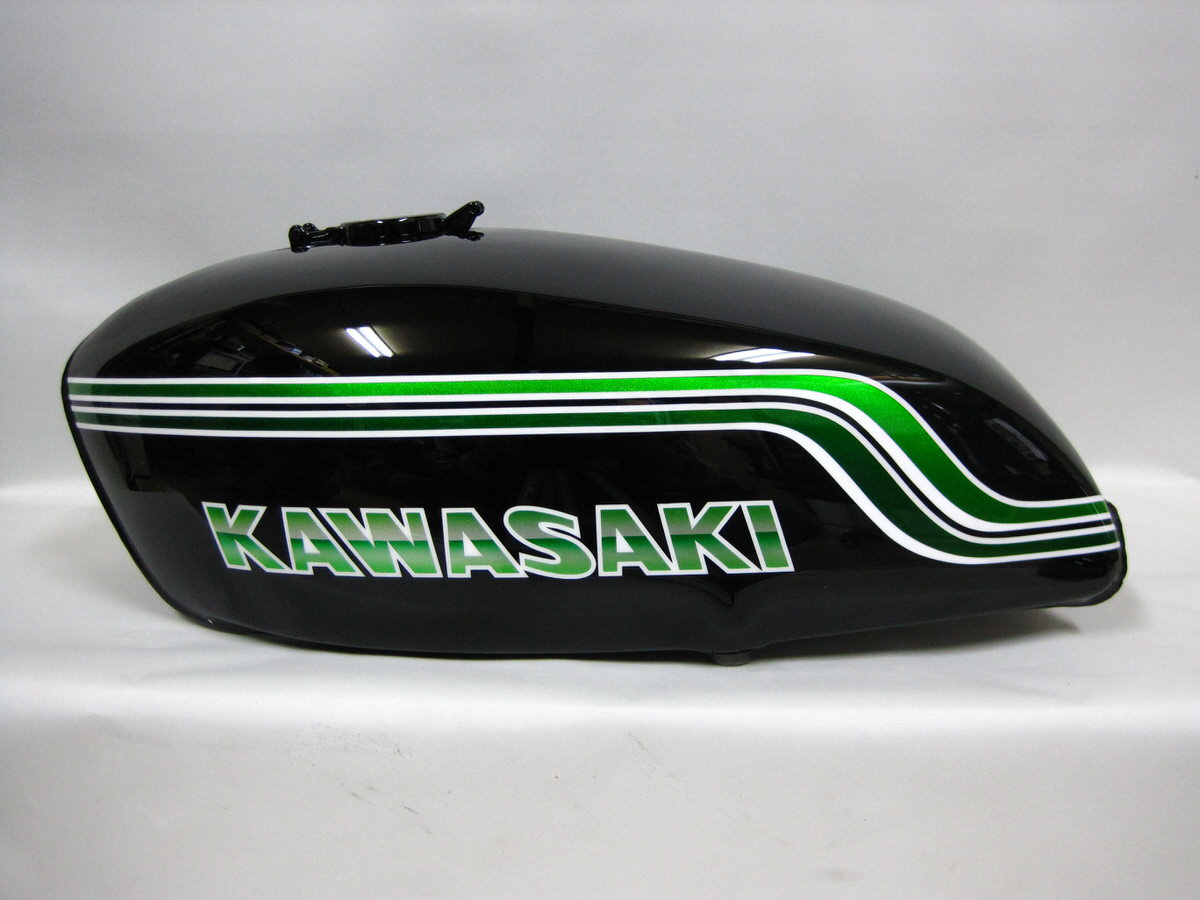 カワサキKH400外装塗装：レインボーライン（カスタムペイント） - バイク塗装ならグローバルデザイン